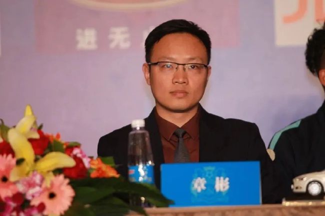 欧美自拍三区